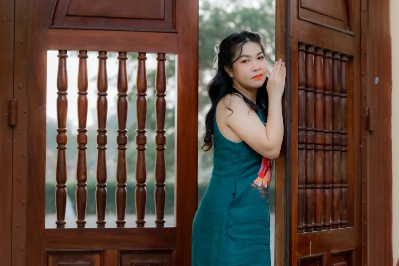Nobody Is Coming to Let You In: What I Learned When I Finally Stopped Waiting
